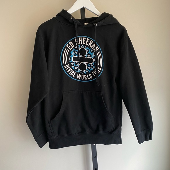 Independent Trading Tops - Ed Sheeran Divide Tour Sweatshirt